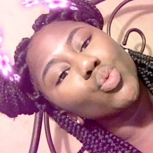 Meet your Posher, Latandra